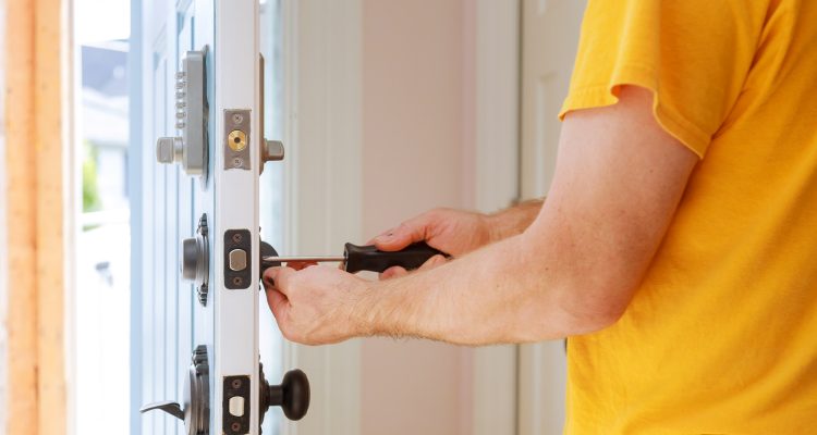 worker-installing-or-repairing-new-lock-handyman-repair-the-door-lock.jpg worker-installing-or-repairing-new-lock-handyman-repair-the-door-lock.jpg